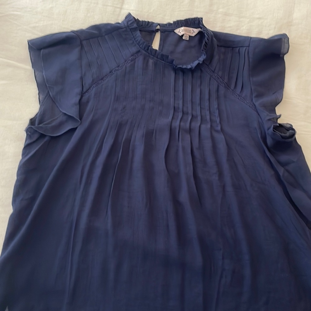 Nanette Lepore navy top size L.